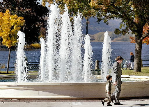 Hoeschler Fountain